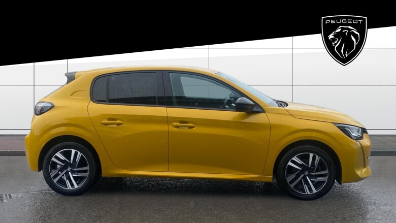 Peugeot 208 1.2 PureTech 100 Allure Premium + 5dr Petrol Hatchback